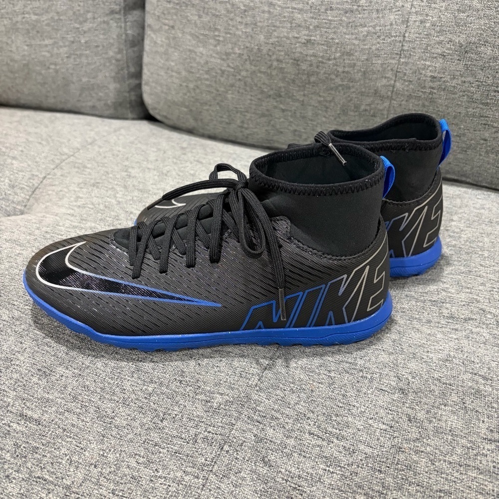 Nike Air Zoom Mercurial Superfly 9 Club TF Shadow Black/Hyper Royal Kids Cleats - Picture 3 of 8